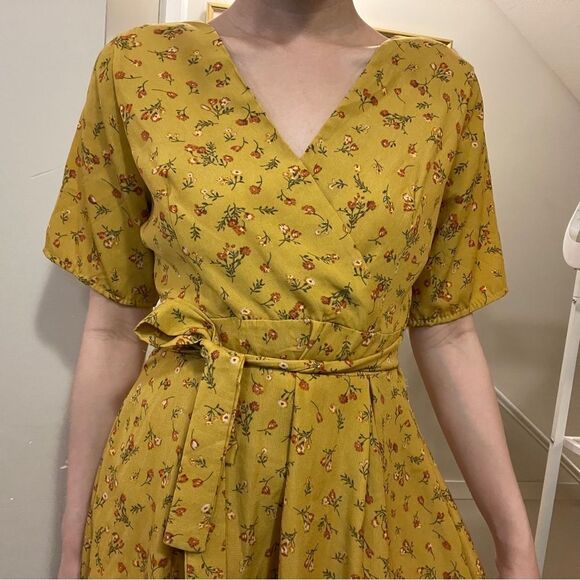 Yellow Floral Mini Wrap Dress from Korea - XS-S - Picture 7 of 13